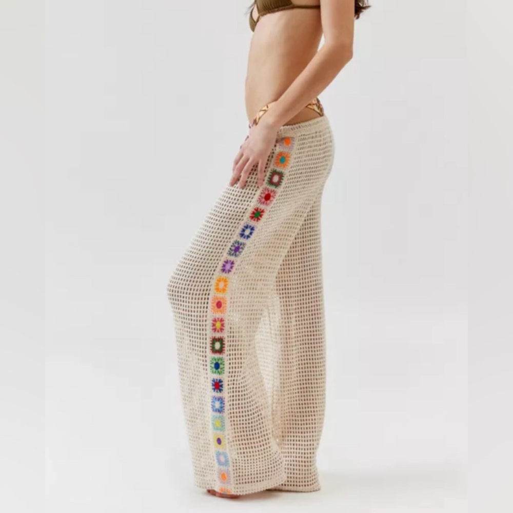 URBAN OUTFITTERS- Out From Under Crochet Beach Pant